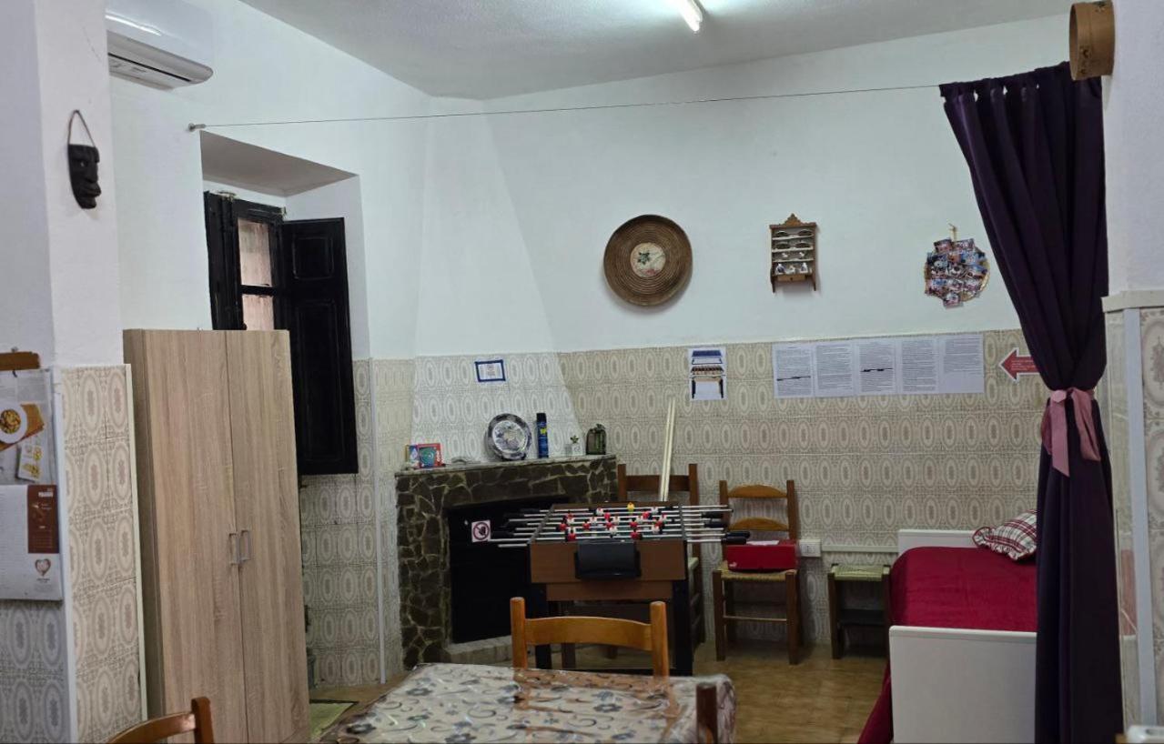 Appartamento In Casa Con Cortili Ad Arbus - Sardegna Exterior photo